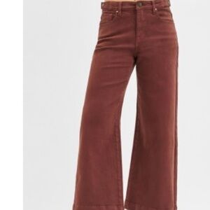 Women's Cropped Brown Jeans